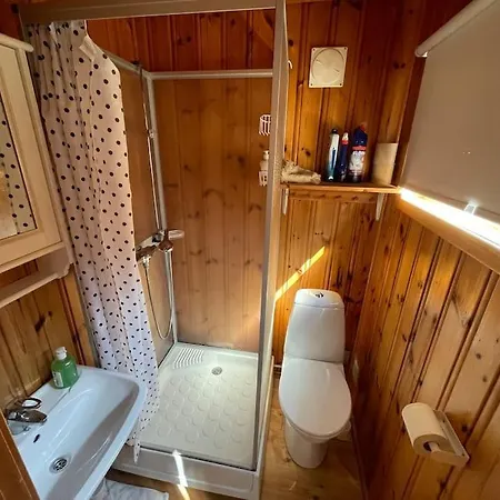 Fin Landlig Hytte Med Utsikt Sarpsborg Exterior photo