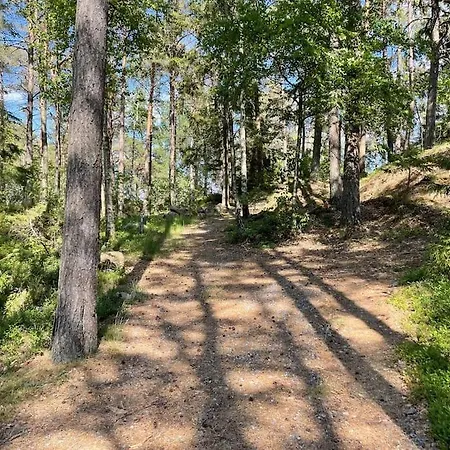 Fin Landlig Hytte Med Utsikt Sarpsborg Exterior photo