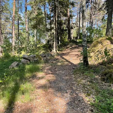 Fin Landlig Hytte Med Utsikt Sarpsborg Exterior photo