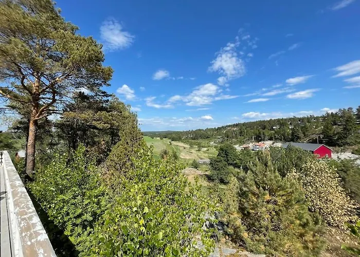 Fin Landlig Hytte Med Utsikt
